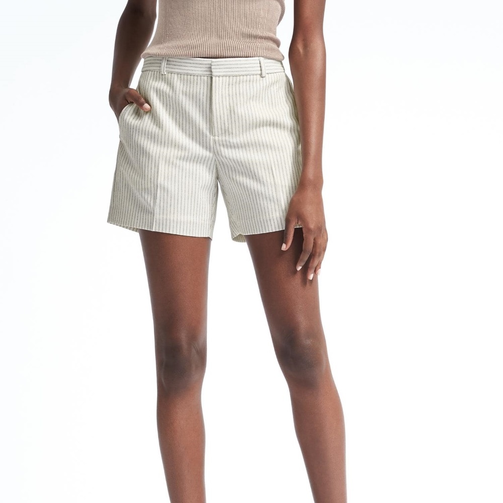 Banana Republic Ryan Fit Pinstripe Short 8